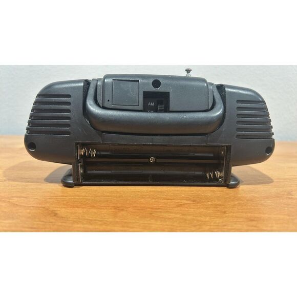 Working Baby  Boom Box By Lifelong  AM/FM  Portage  Radio 7.5x3.5 inches - Picture 2 of 7